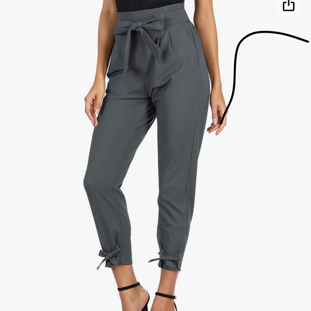 Grey capri pants